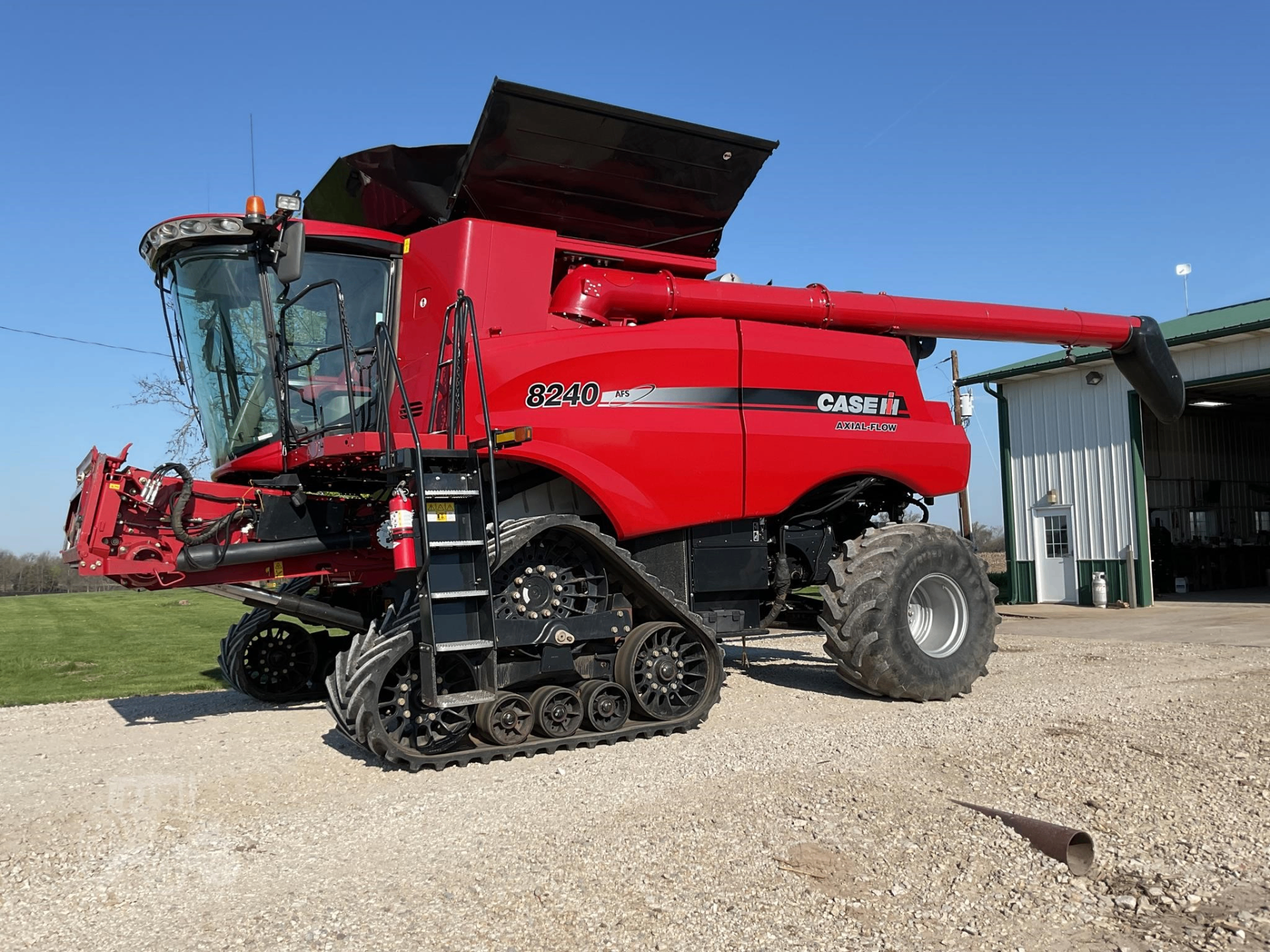 Case IH 8240 — Oruga
